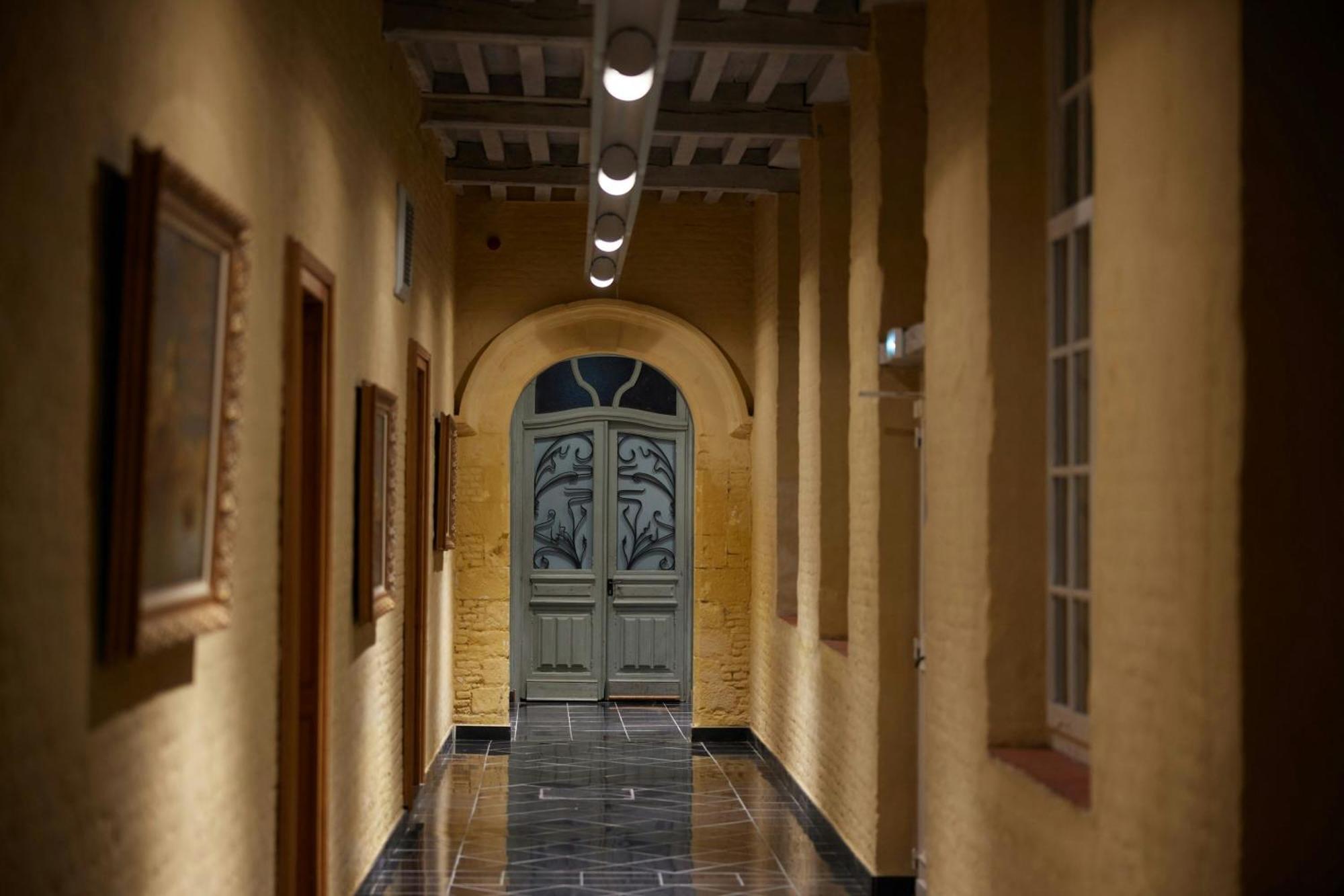 L'Hermitage Gantois, Autograph Collection Lille Eksteriør billede A corridor in the museum